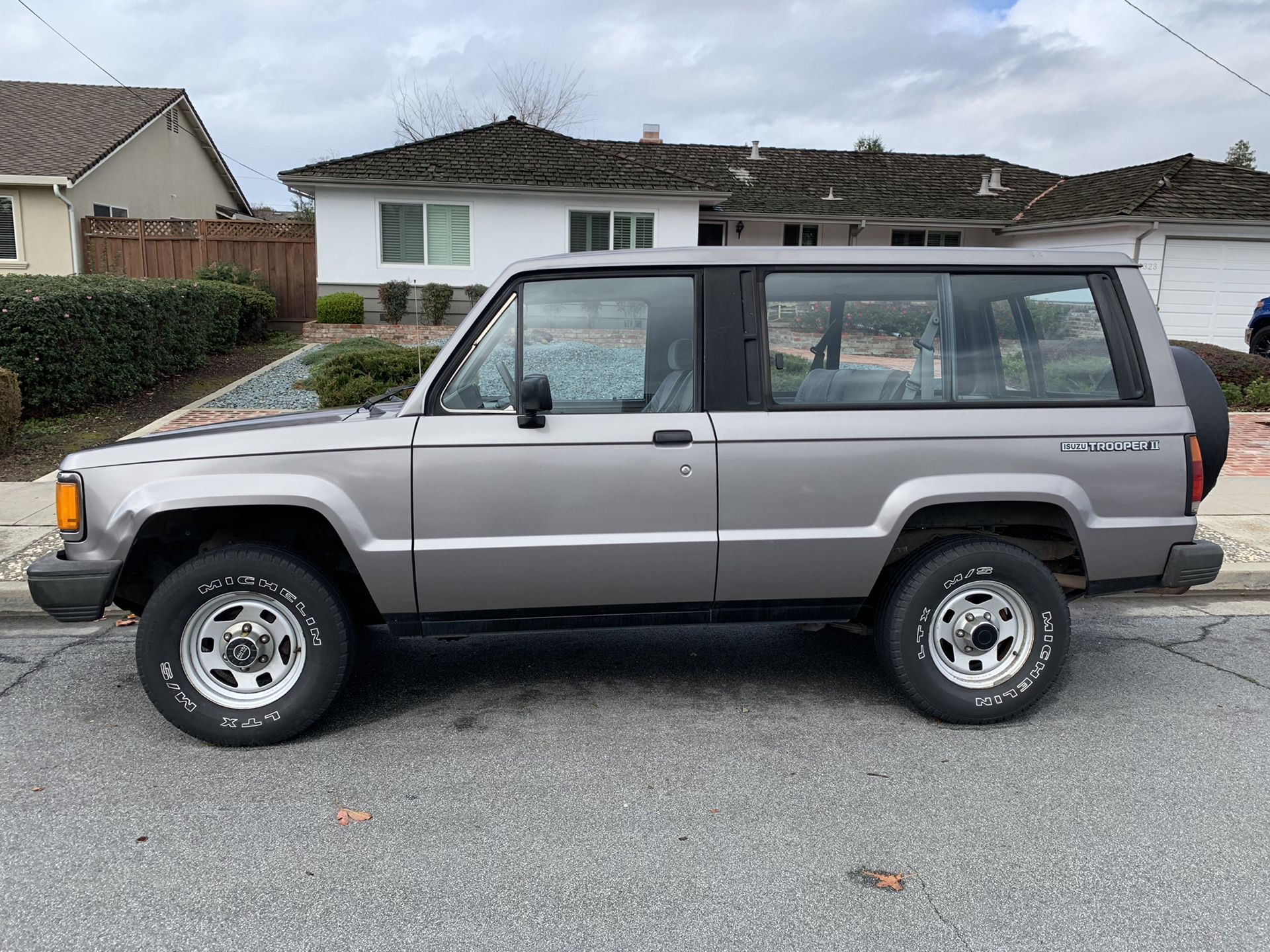 1988 Isuzu Trooper II