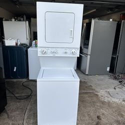 Kenmore Stakable Washer And Dryer Good Condition Everything Works Fine 