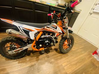 TrailMaster 110cc Pit Dirt Bike