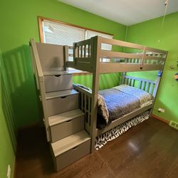 Bunk Bed 