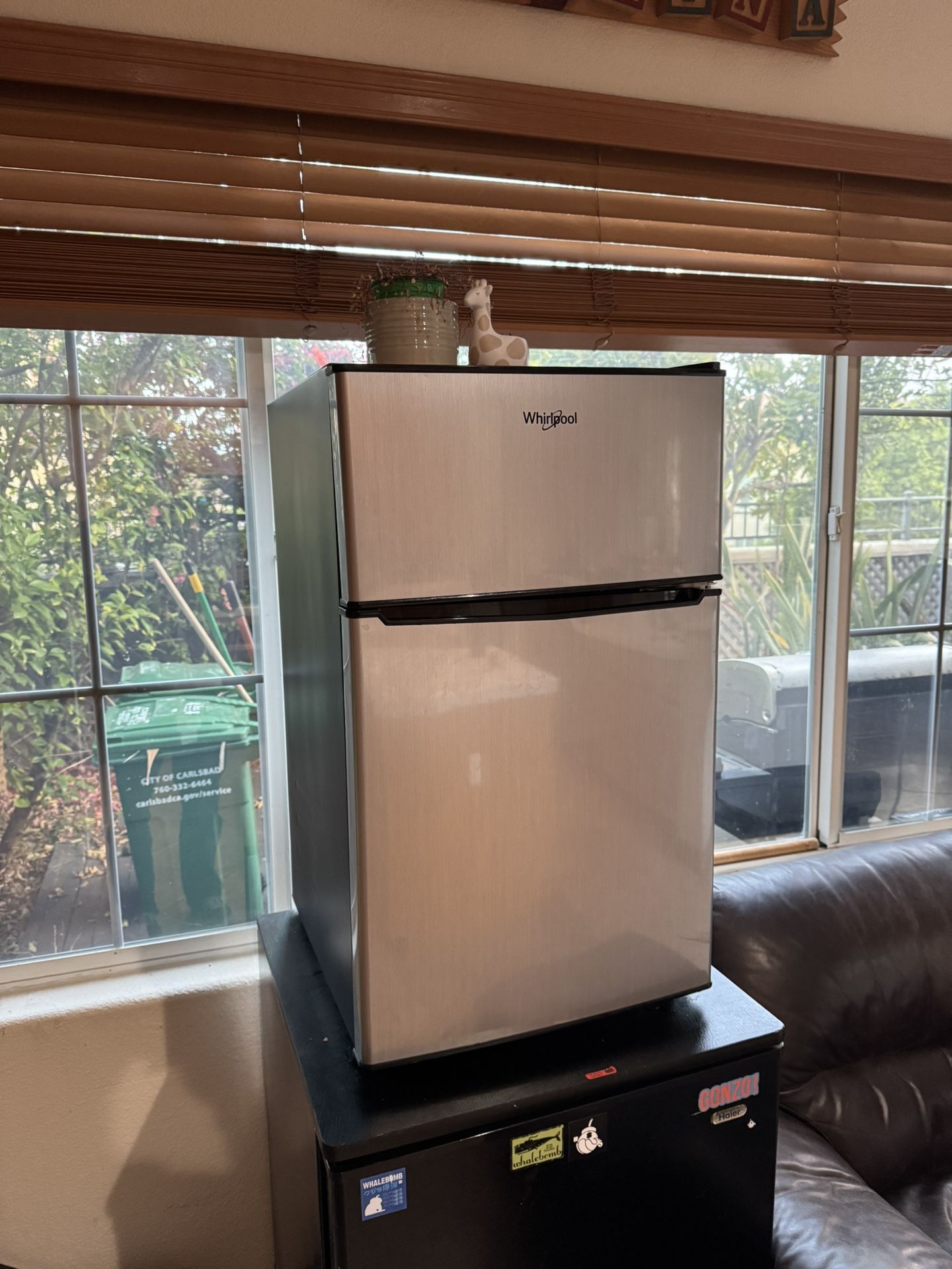 Mini Fridge With Freezer