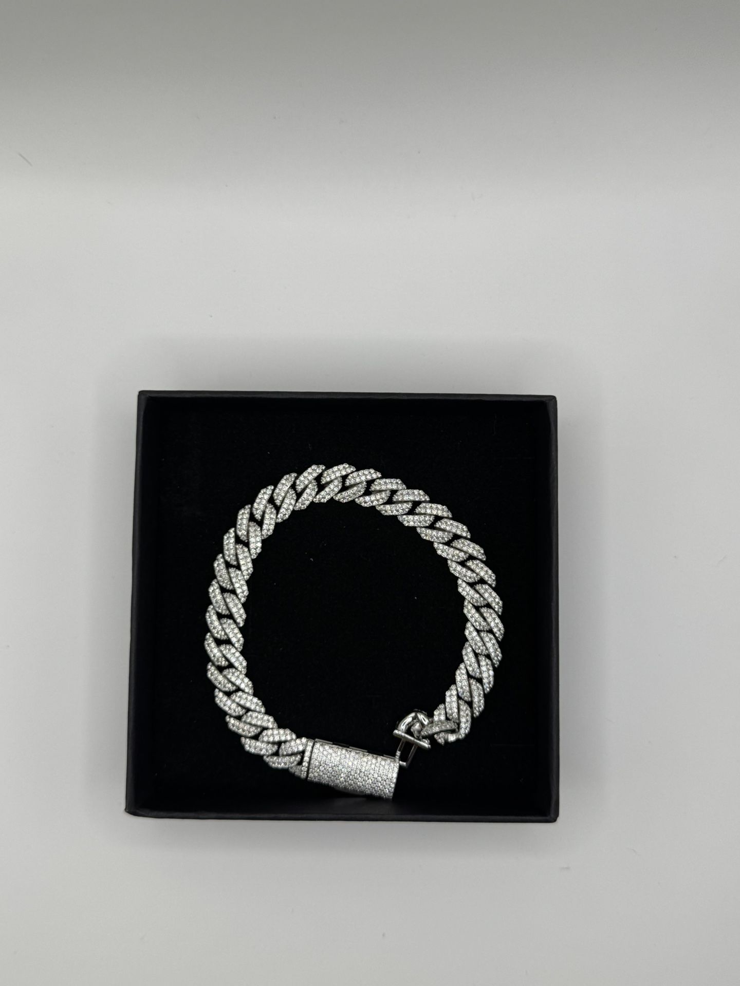 Italian S925 Moissanite Cuban Bracelet 8mm