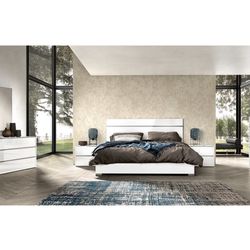 4 Pcs Queen ( Bed , Dresser, Mirror, Nightstand) MATTRESS NOT INCLUDED 