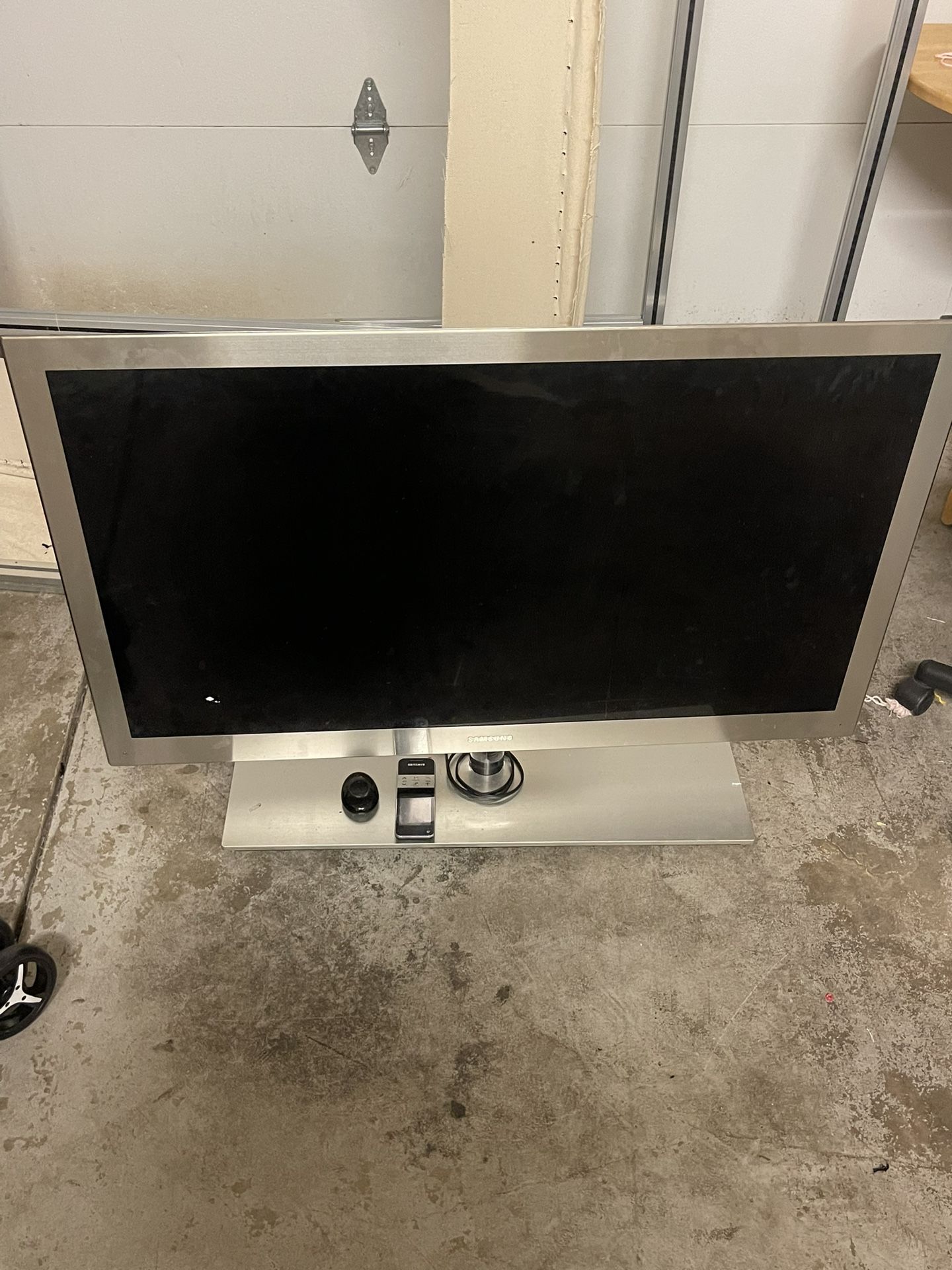 Plasma Flat Screen