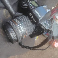 Nikon mb-10  Maybe 10 Kids