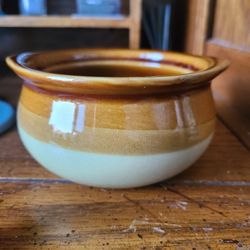 2 Ivory two-tone stoneware bowl