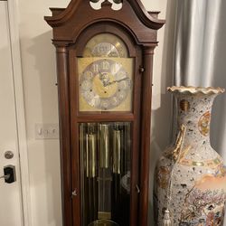 Vintage Nine Tubular Chime Colonial Grandfather Clock Model 6210! USA-Made!