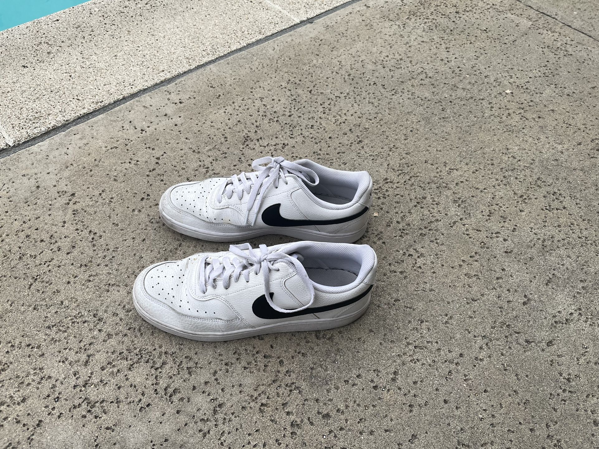 Nike Casual Shoes Size 11