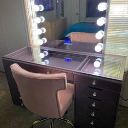 Vanities, Fullbody Mirrors, Bluetooth Mirrors (Price For Financing Downpayment)