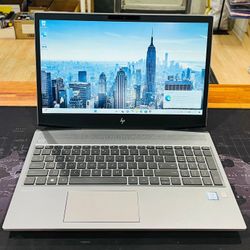 HP 15v G5 TouchScreen 15.6” i7-9750H 2.60Ghz 16GB 500GB SSD Nvidia Quadro P600 4GB VRAM Windows 11 Pro