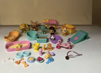 Littlest Pet Shop bundle - 20+ figures, accessories, and playsets 