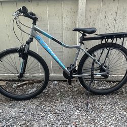 Girls bike For Sale