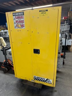 JUSTRITE 45 GAL FLAMMABLE CABINET
