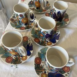 Villeroy & Boch Coffee Mugs & Saucers 
