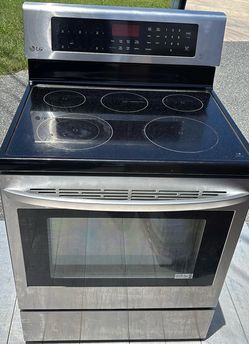 ⭐️ LG Stainless Ceramic Range ⭐️