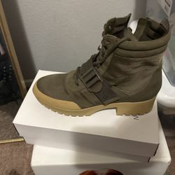 Steve Madden Boot