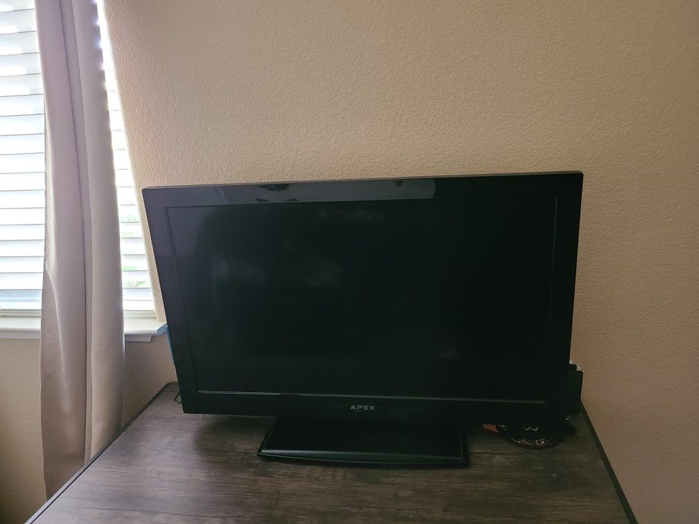 32" TV