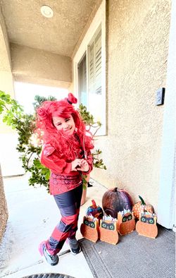 RED Disney costume without hair