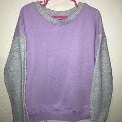 purple sweatshirt 