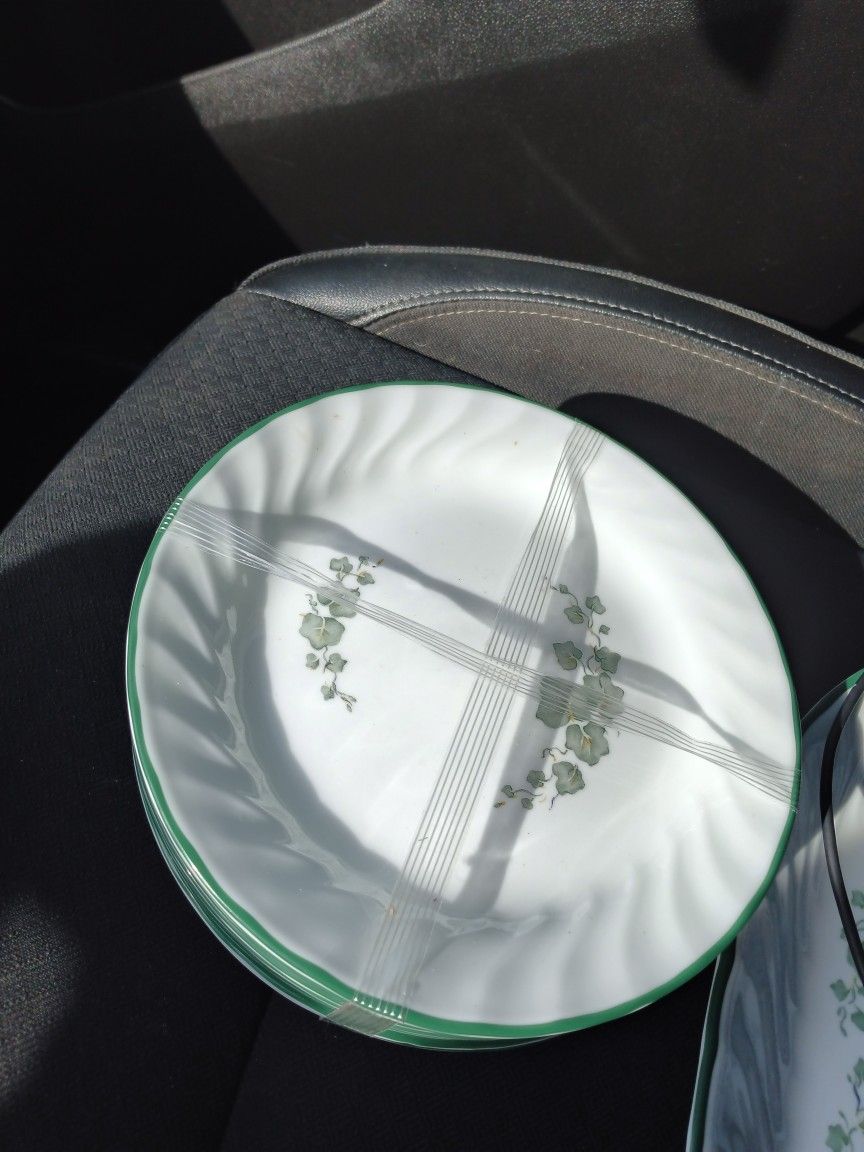 Corelle Callaway Dessert Plates