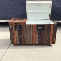 VINTAGE COOLER( Converted Refer/freezer)