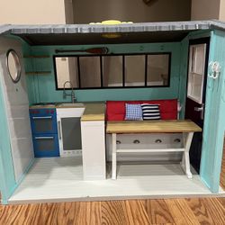 Doll House 