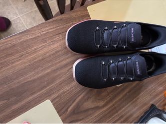 Ladies shoes