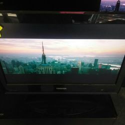 19" Toshiba TV