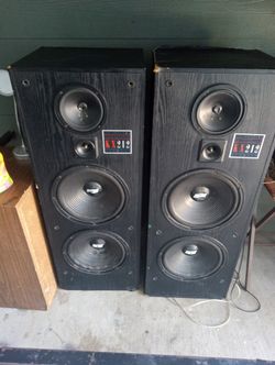 4 / 12inch Sup Whoffer Speaker 2 In Each Box