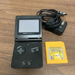 Nintendo Gameboy Advance Sp & Special Pikachu