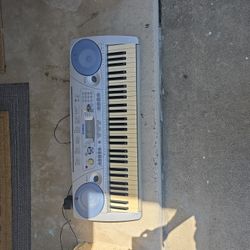 Yamaha Key Board With Power Cord