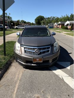 2011 Cadillac luxury srx