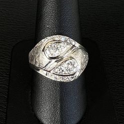 14k white gold diamond fashion ring