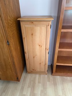 Solid Wood Pine Jelly Cabinet / Storage Cupboard - Clear Finish