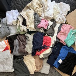 Tanks, Tees, Long Sleeves, Camis And Shorts Size Small