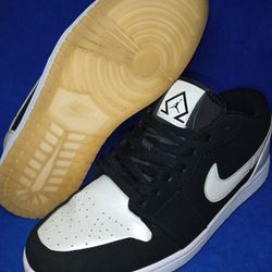 Men's Size 11 Air Jordan 1 Low SE Diamond Shorts