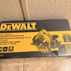 DeWalt 7-1/4 Lightweight Circular Saw – Brand New