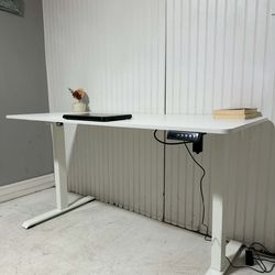 Electric standing desk, Escritorio