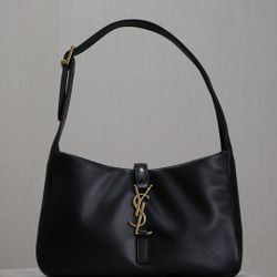 Fashion trend shoulder bag