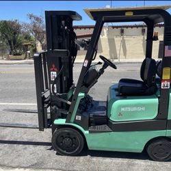 Forklift Mitsubishi 5000 Lb 