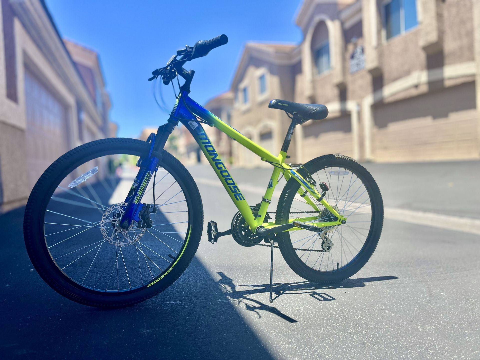 Mongoose 24” Scepter Mountain Bike