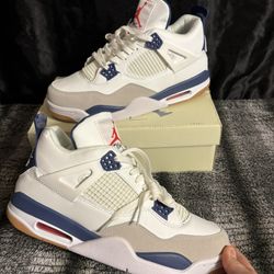 Jordan 4 SB Navy Blue Size 11 Men’s Sneakers