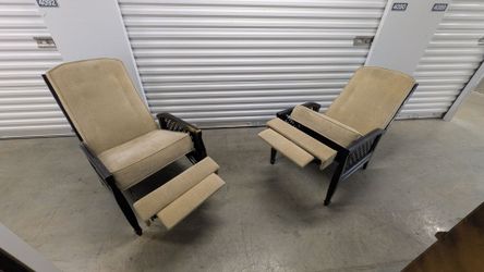 Vintage recliners chairs. Free delivery 👍