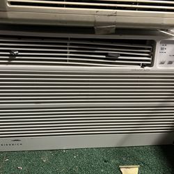 Air Conditioner 9,800 BTU 