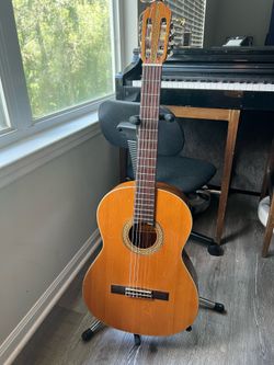 Aria Spanish guitar acoustic -70s