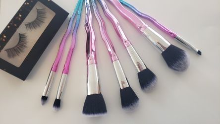 brend new LA makeup collection 7 pcs high quality makeup brushes set and 3D Eyelushes