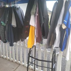 Garage Sale 03/28 7am To 12 Pm