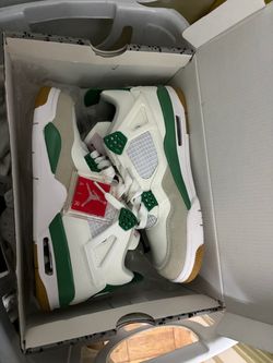 Jordan 4s