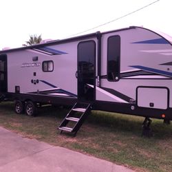 2021 Cherokee Alpha Wolf Bunkhouse