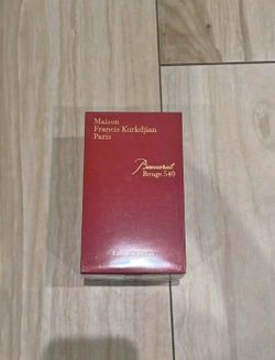Colognes and perfume